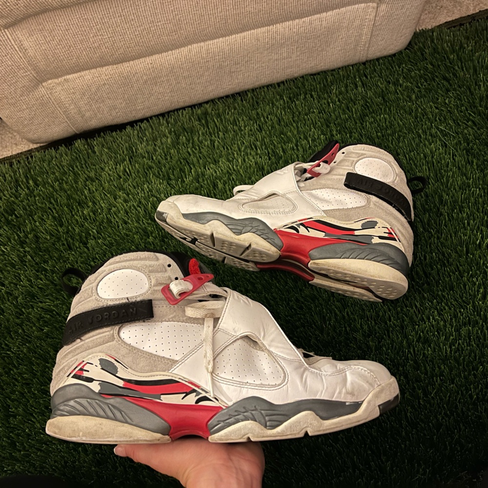 Jordan 8 Retro Bugs Bunny